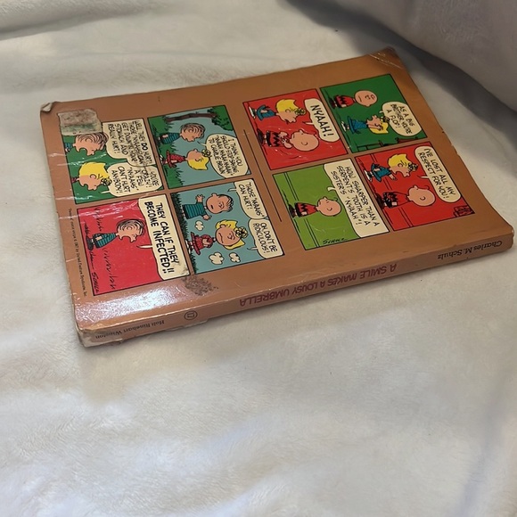 A Smile makes a lousy umbrella comic book - Picture 4 of 7